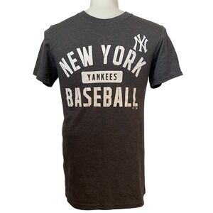 Fanatics New York Yankees Gray Short Sleeve T-Shirt Mens S Small